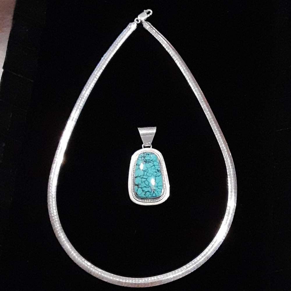 Turquoise sterling pendant 20" 5mm omega - Picture 5 of 5